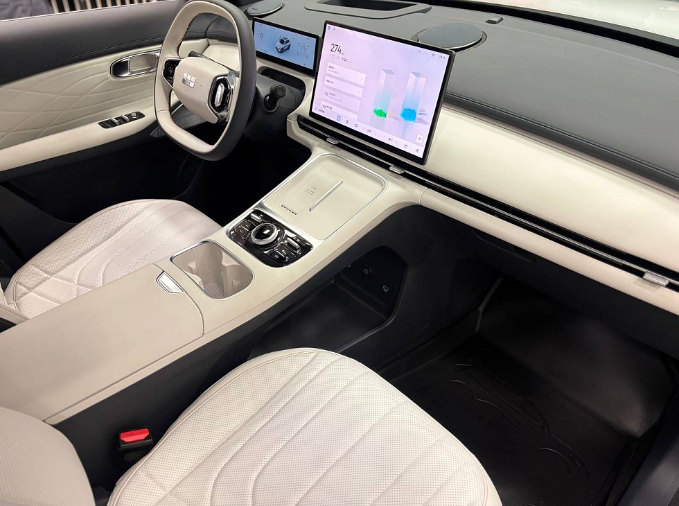 Geely Galaxy Starship 7 Sailing, белый