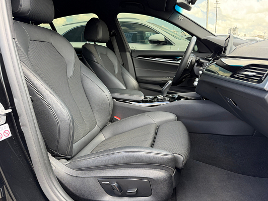 BMW 5 серии 520d Sport Line, 2018 года, пробег 124000 км