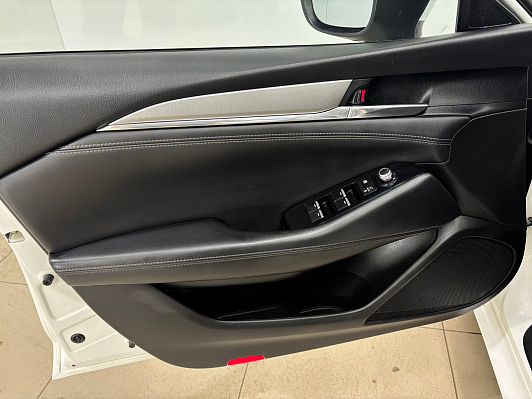 Mazda 6 Supreme, 2018 года, пробег 192647 км