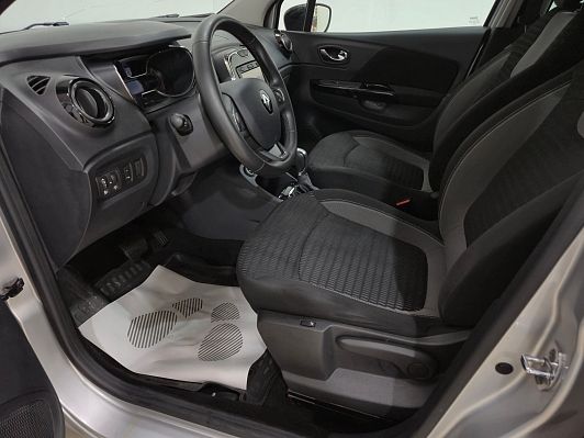Renault Kaptur Style, 2017 года, пробег 114024 км