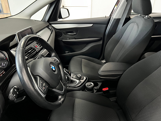 BMW 2 серии Active Tourer 218i Advantage Plus, 2019 года, пробег 76774 км