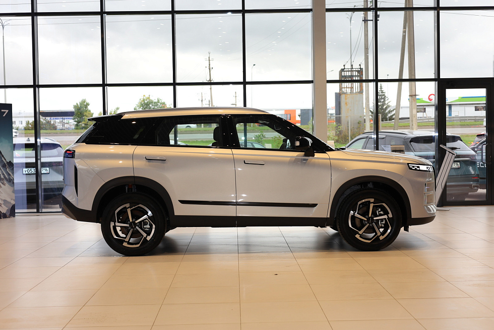 Jaecoo J7 Urban, серебряный