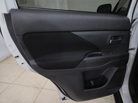 Mitsubishi Outlander Instyle, 2017 года, пробег 155464 км