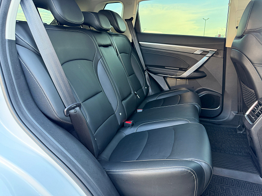 Geely Atlas Pro Luxury, 2024 года, пробег 49000 км