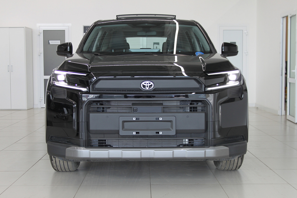 Toyota RAV4 Luxury, черный