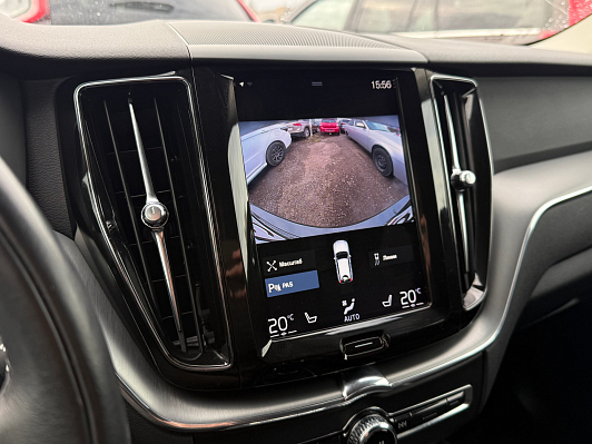 Volvo XC60 Momentum, 2021 года, пробег 121270 км
