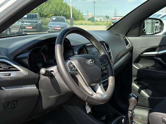 Lada (ВАЗ) Vesta Black, 2021 года, пробег 103750 км