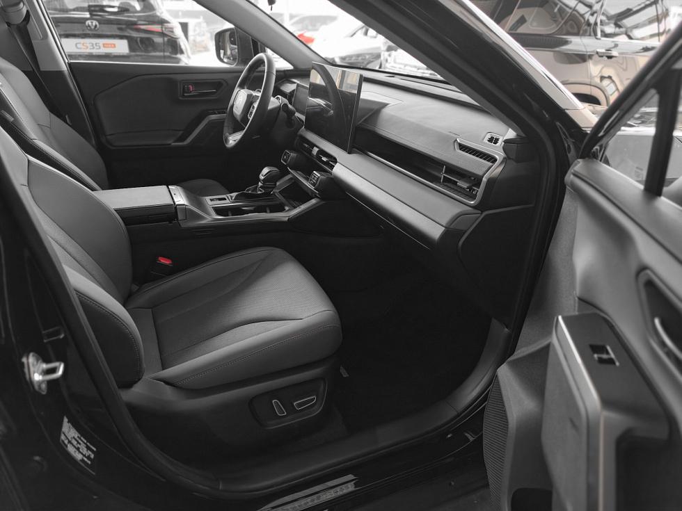Toyota RAV4 Adventure Plus, черный