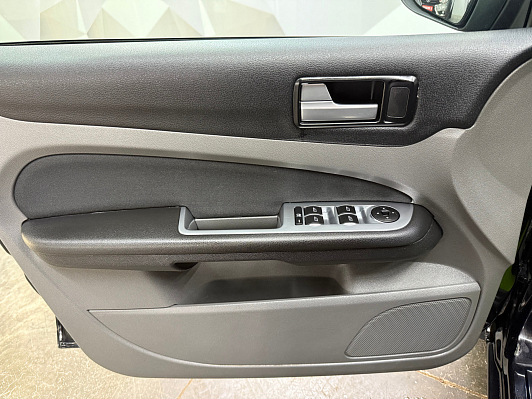 Ford Focus Ghia, 2010 года, пробег 226577 км