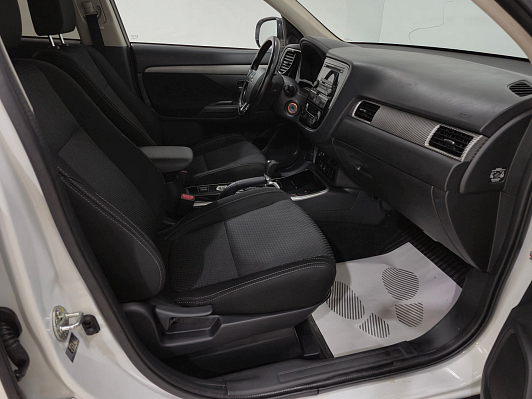 Mitsubishi Outlander Instyle, 2017 года, пробег 155464 км