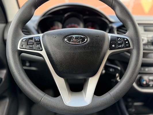 Lada (ВАЗ) Vesta Comfort, 2020 года, пробег 122000 км