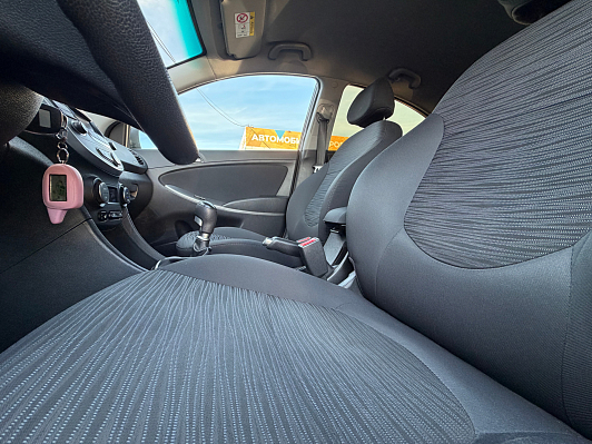 Hyundai Solaris Elegance, 2016 года, пробег 140000 км