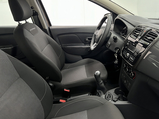Renault Logan Stepway Life, 2020 года, пробег 91613 км