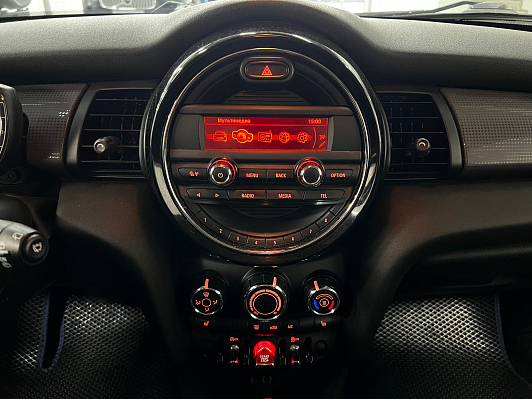 Mini Hatch Cooper, 2018 года, пробег 176000 км