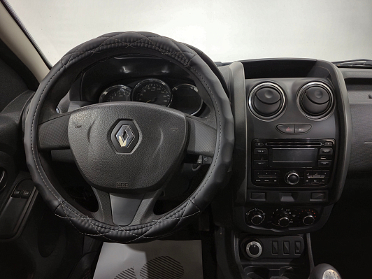 Renault Duster Life, 2016 года, пробег 211240 км