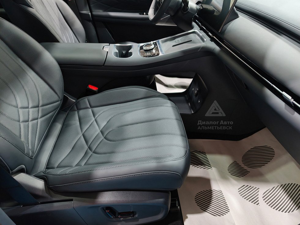 Geely EX5 Гибрид Макс EM-i, черный