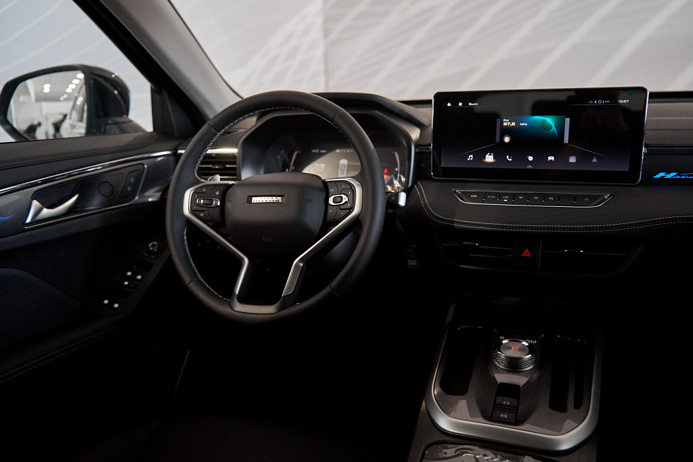 Haval Jolion Техно +, черный