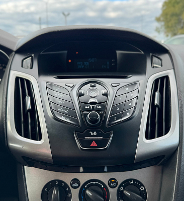 Ford Focus SYNC Edition, 2013 года, пробег 220161 км