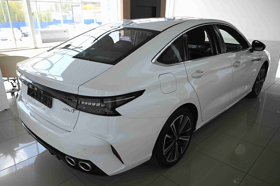 Chery Arrizo 8 Ультра Черный / Ultra Black, белый