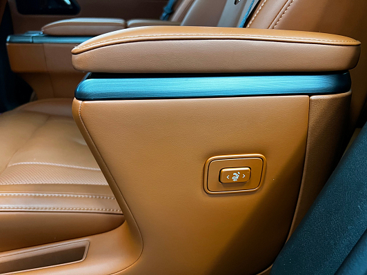 Polar Stone (Jishi) 01 Exclusive (6 seats), 2023 года, пробег 34615 км