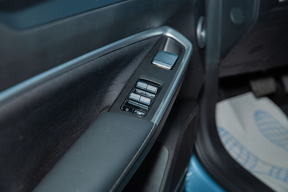 Geely Cityray Люкс, голубой