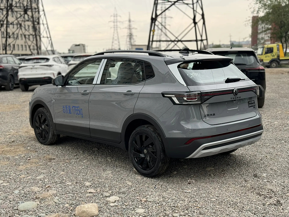 Volkswagen Tiguan R-Line Smart Leadership, серый