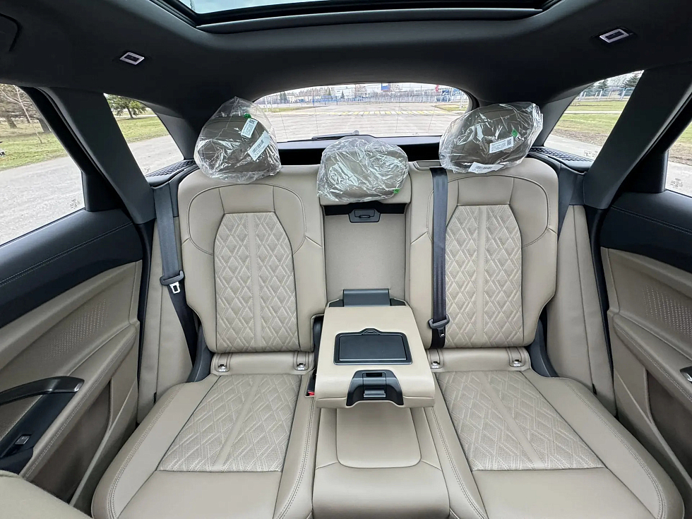 Audi Q5 Luxury, белый