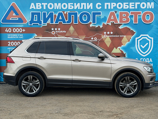 Volkswagen Tiguan Highline, 2018 года, пробег 96000 км