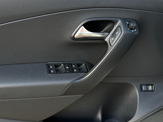 Volkswagen Polo SELECT, 2020 года, пробег 76668 км