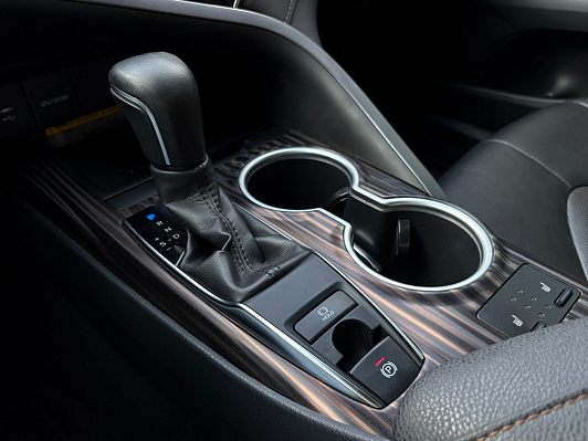 Toyota Camry Элеганс Safety, 2019 года, пробег 92410 км
