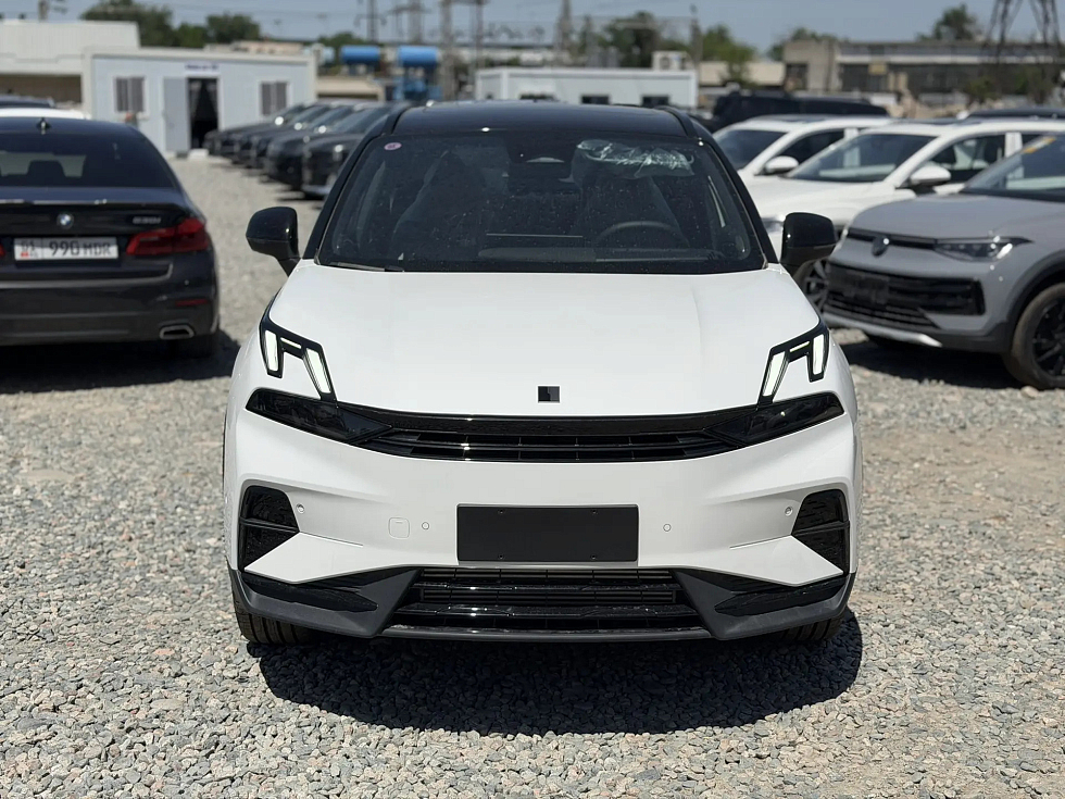 Lynk & Co 06 Ultra, белый