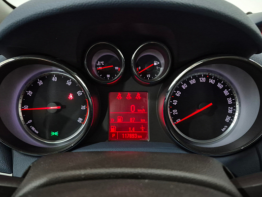 Opel Mokka Enjoy, 2013 года, пробег 118000 км