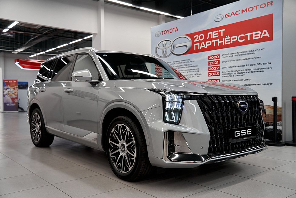 GAC GS8 GT, серебряный
