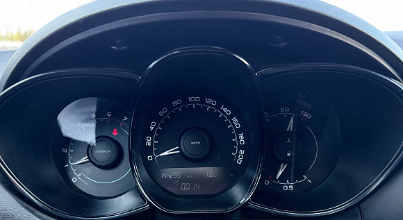 Lada (ВАЗ) Vesta Comfort Multimedia (2018-2019), 2017 года, пробег 144800 км