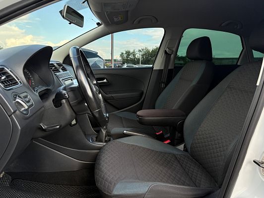 Volkswagen Polo SELECT, 2020 года, пробег 76668 км