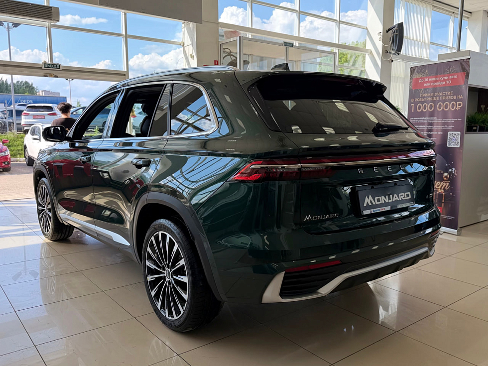 Geely Monjaro Flagship (2023-2025), зеленый