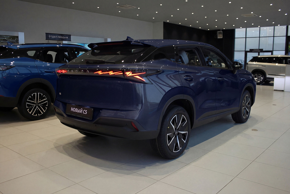 Omoda C5 Драйв, черный