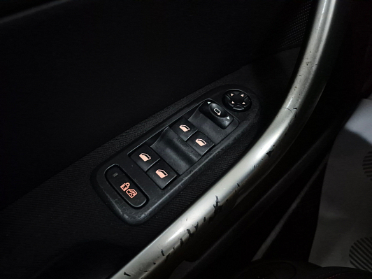Peugeot 308 Allure, 2011 года, пробег 131225 км