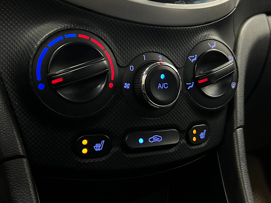 Hyundai Solaris Comfort, 2012 года, пробег 184928 км
