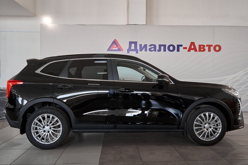 Haval Jolion Премиум, черный