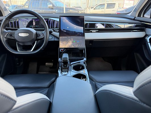 Geely Atlas Flagship, 2024 года, пробег 57800 км