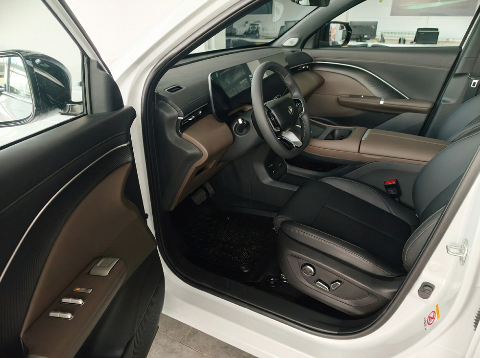 Changan UNI-S Техно, белый