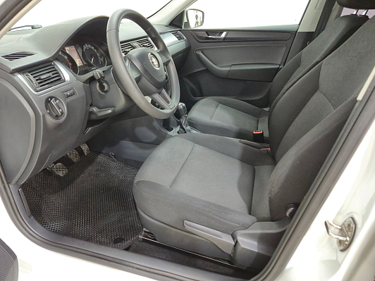 Skoda Rapid Hockey Edition Active, 2018 года, пробег 128877 км