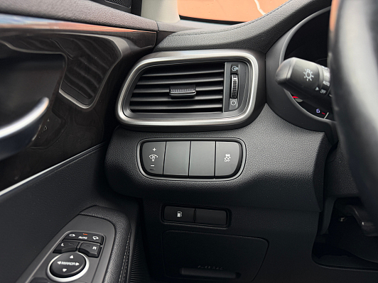 Kia Sorento, 2017 года, пробег 150938 км