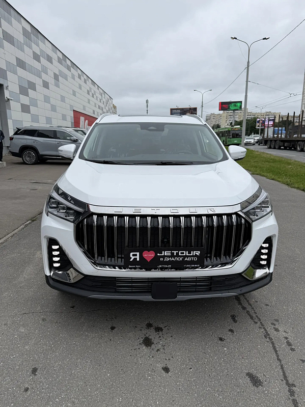 Jetour X90+ Премиум 7 мест, белый
