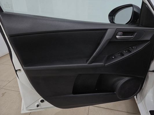 Mazda 3 Touring, 2011 года, пробег 166970 км