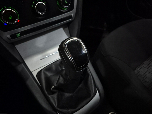 Skoda Octavia Ambition, 2013 года, пробег 190123 км