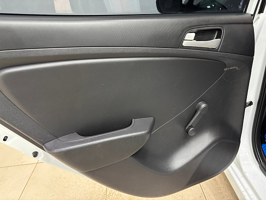 Hyundai Solaris Active, 2012 года, пробег 245089 км