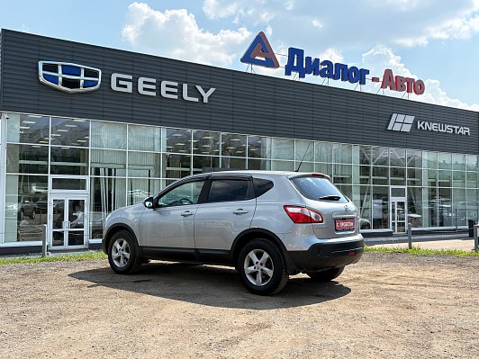 Nissan Qashqai SE, 2011 года, пробег 202000 км