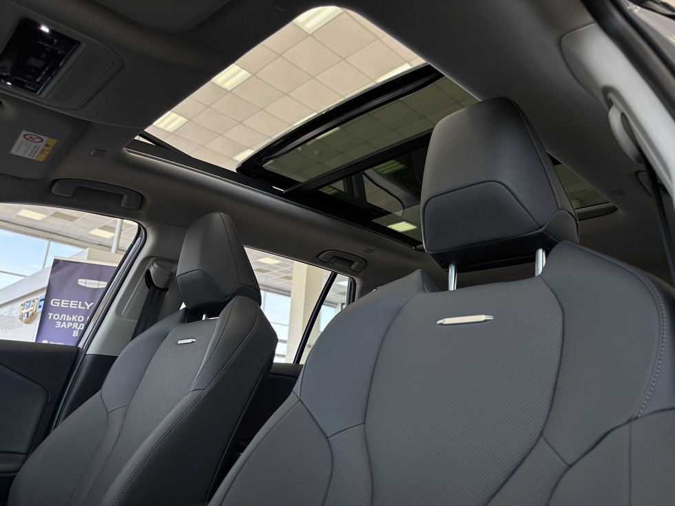 Toyota RAV4 Luxury, серый